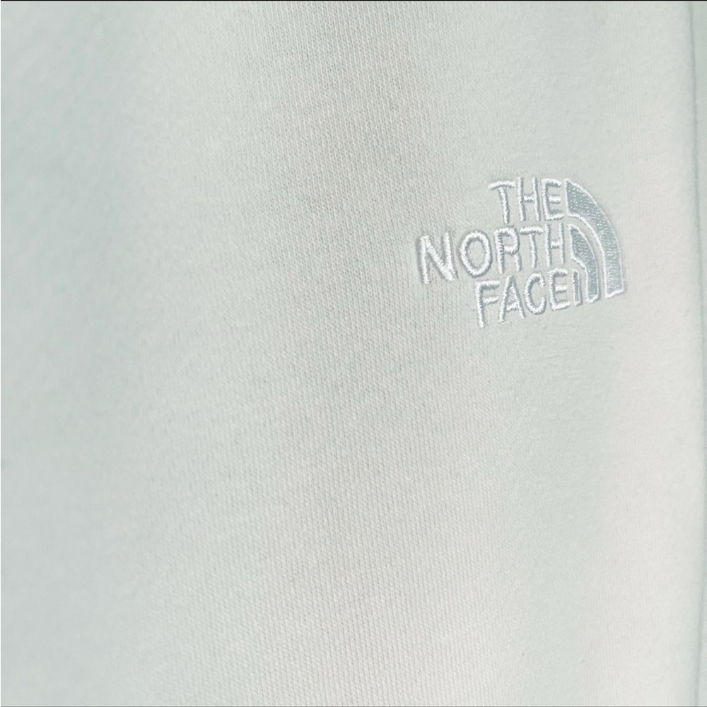 The North Face Evolution Cocoon Sweatpants In Whi… - image 5